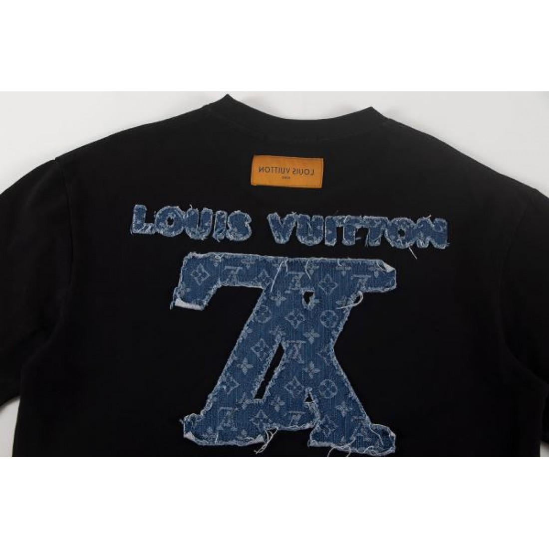  人気モデル 洗練スタイル LOUIS VUITTON ルイヴィトン コピー Tシャツ 軽量素材 おしゃれ