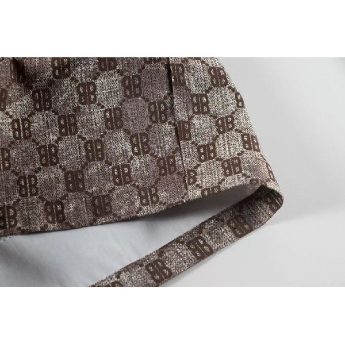 ストリート人気 洗練 バレンシアガ BALENCIAGA コピー ハーフパンツ 軽量素材