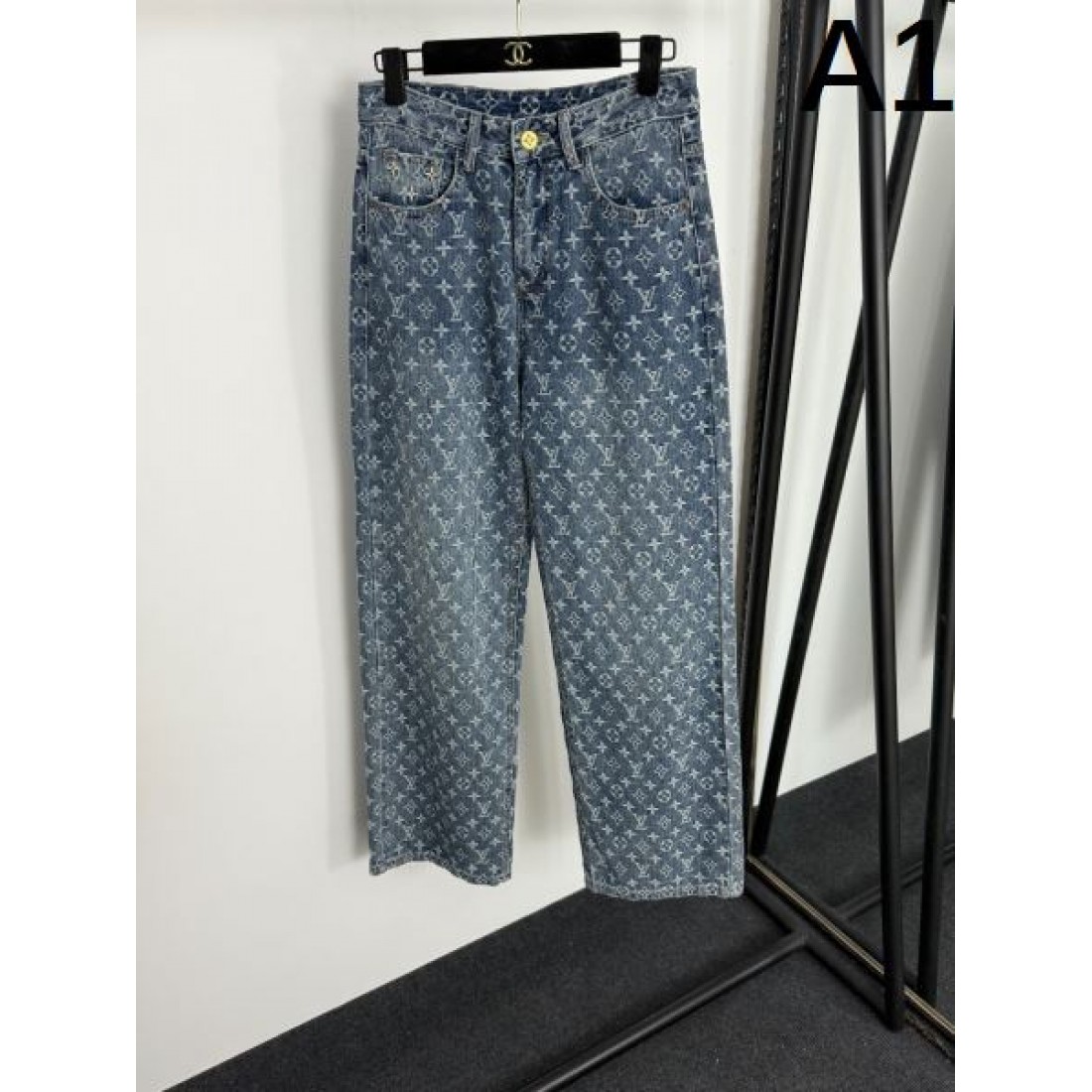 ナチュラル 高級感 Louis Vuitton ...