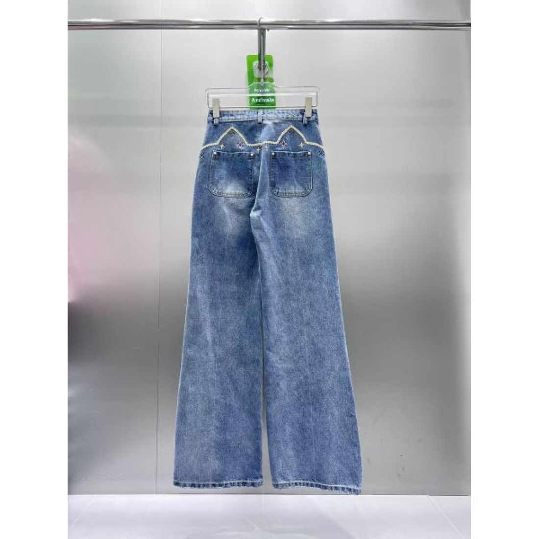  ルイヴィトン スーパーコピー ワイドパンツ LOUIS VUITTON 美脚シルエット 刺繍 トレンド