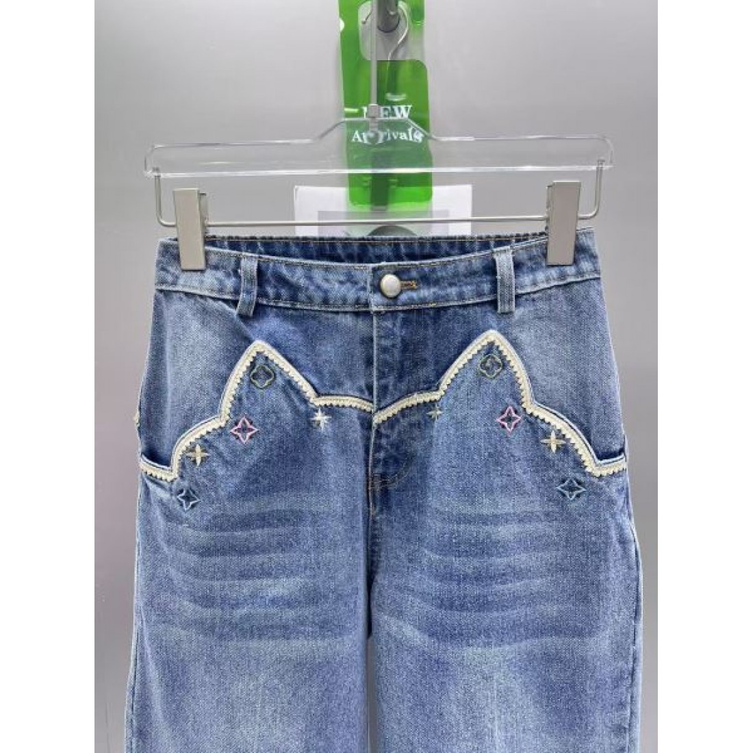  ルイヴィトン スーパーコピー ワイドパンツ LOUIS VUITTON 美脚シルエット 刺繍 トレンド