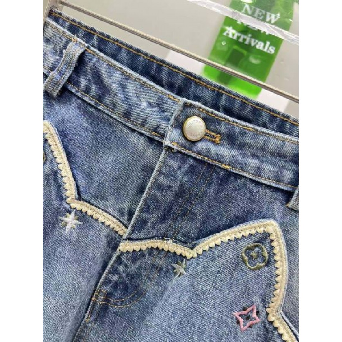  ルイヴィトン スーパーコピー ワイドパンツ LOUIS VUITTON 美脚シルエット 刺繍 トレンド