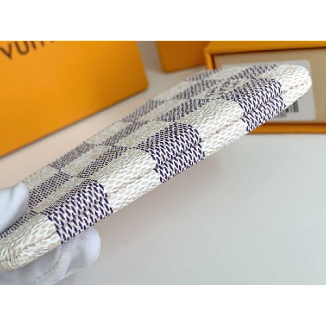 ルイ・ヴィトン コピー 財布 カードケース 小銭入れ一体 ダミエ柄 ラウンドジップ LOUIS VUITTON チェーン付き 