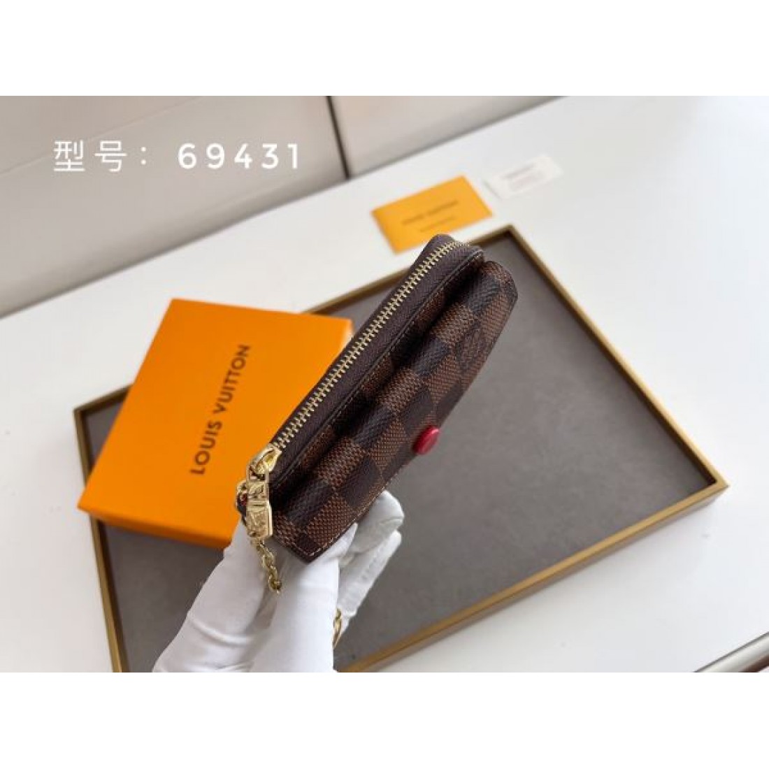 Louis Vuitton 多機能 カード収納 ルイヴィトン コピー ミニ財布 多色展開 フラップ