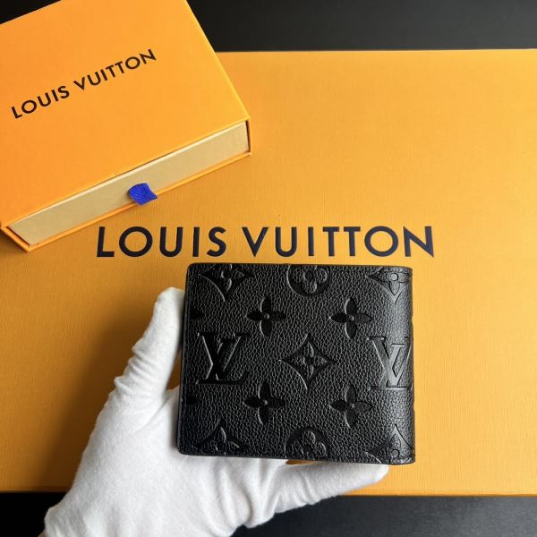 上品 大容量 LOUIS VUITTON ルイヴィトン スーパーコピー 二つ折り財布 人気モデル シンプル