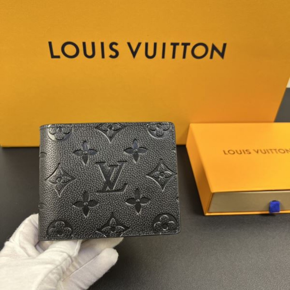 上品 大容量 LOUIS VUITTON ルイヴィトン スーパーコピー 二つ折り財布 人気モデル シンプル