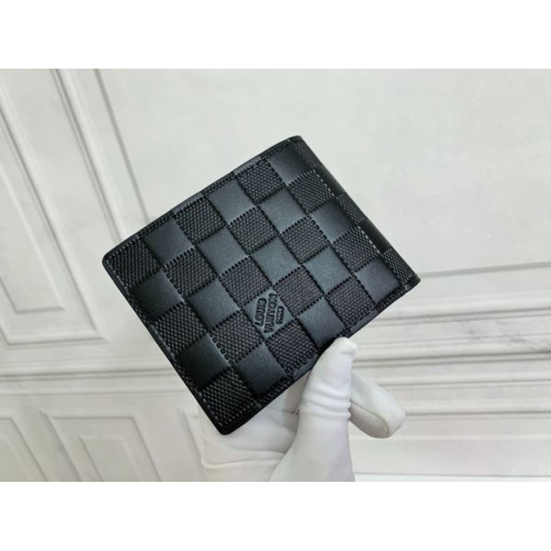  人気モデル 高品質 LOUIS VUITTON ルイヴィトン コピー  二つ折り財布 耐久性抜群 おしゃれ