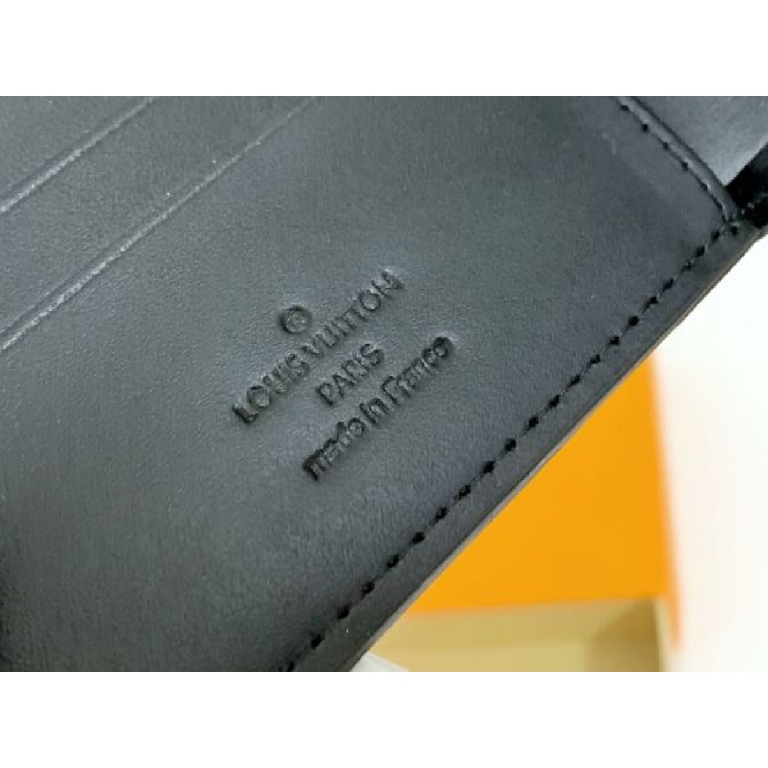  人気モデル 高品質 LOUIS VUITTON ルイヴィトン コピー  二つ折り財布 耐久性抜群 おしゃれ