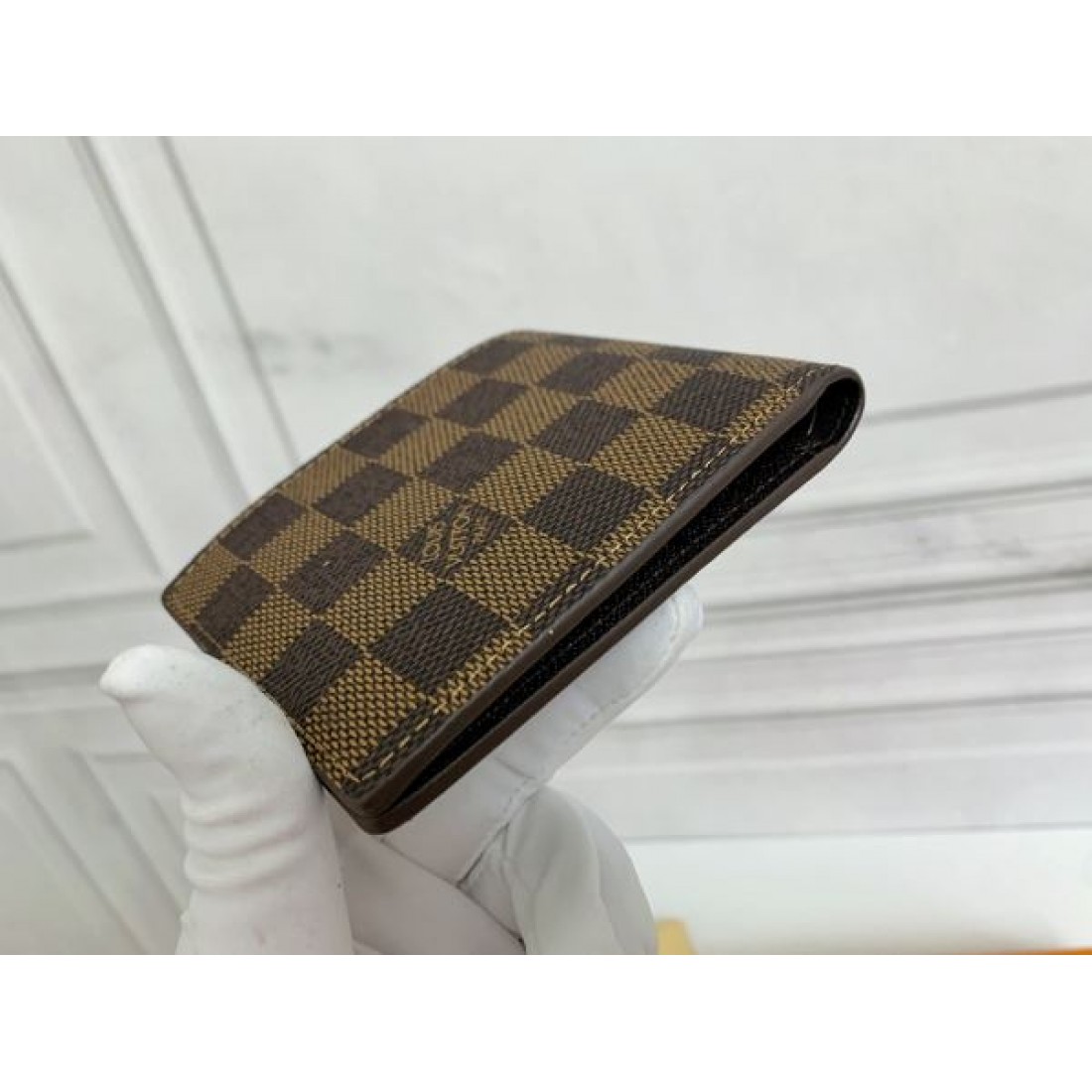 上質 定番 LOUIS VUITTON ルイヴィトン コピー  二つ折り財布 コンパクト 高見え