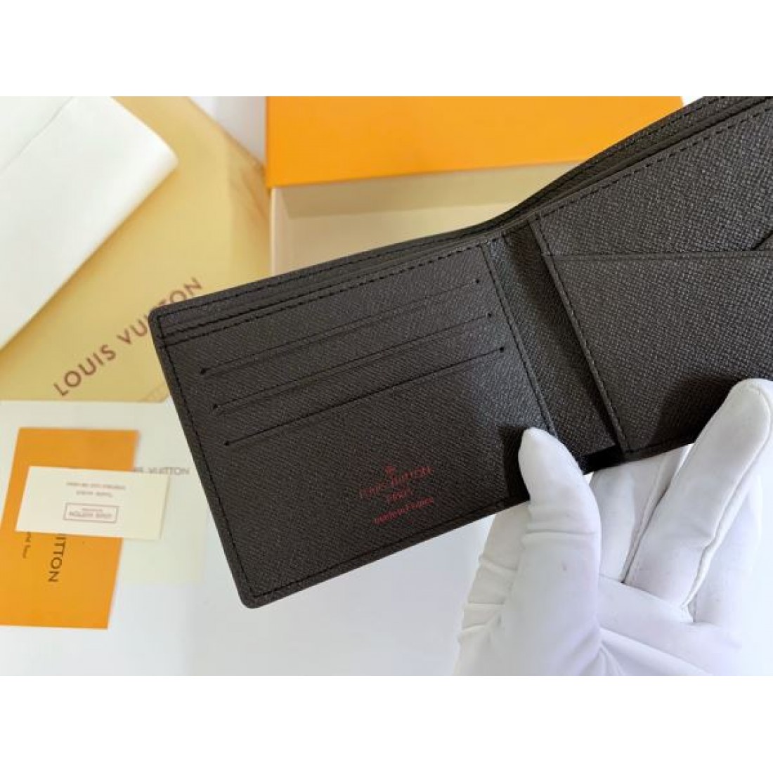 上質 定番 LOUIS VUITTON ルイヴィトン コピー  二つ折り財布 コンパクト 高見え