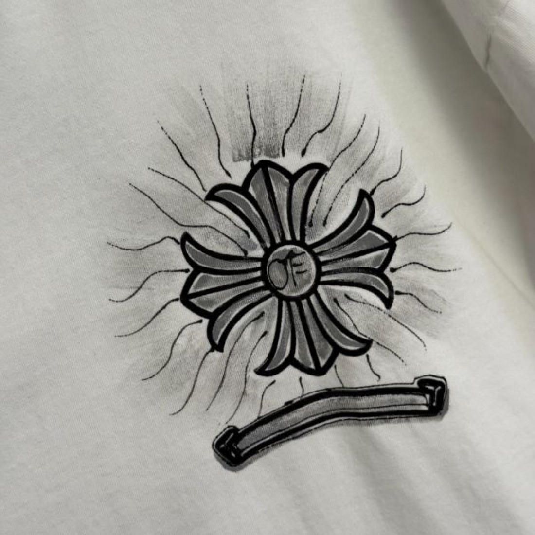 ストリート人気 クール系 クロムハーツ CHROME HEARTS コピー  半袖Tシャツ 存在感抜群