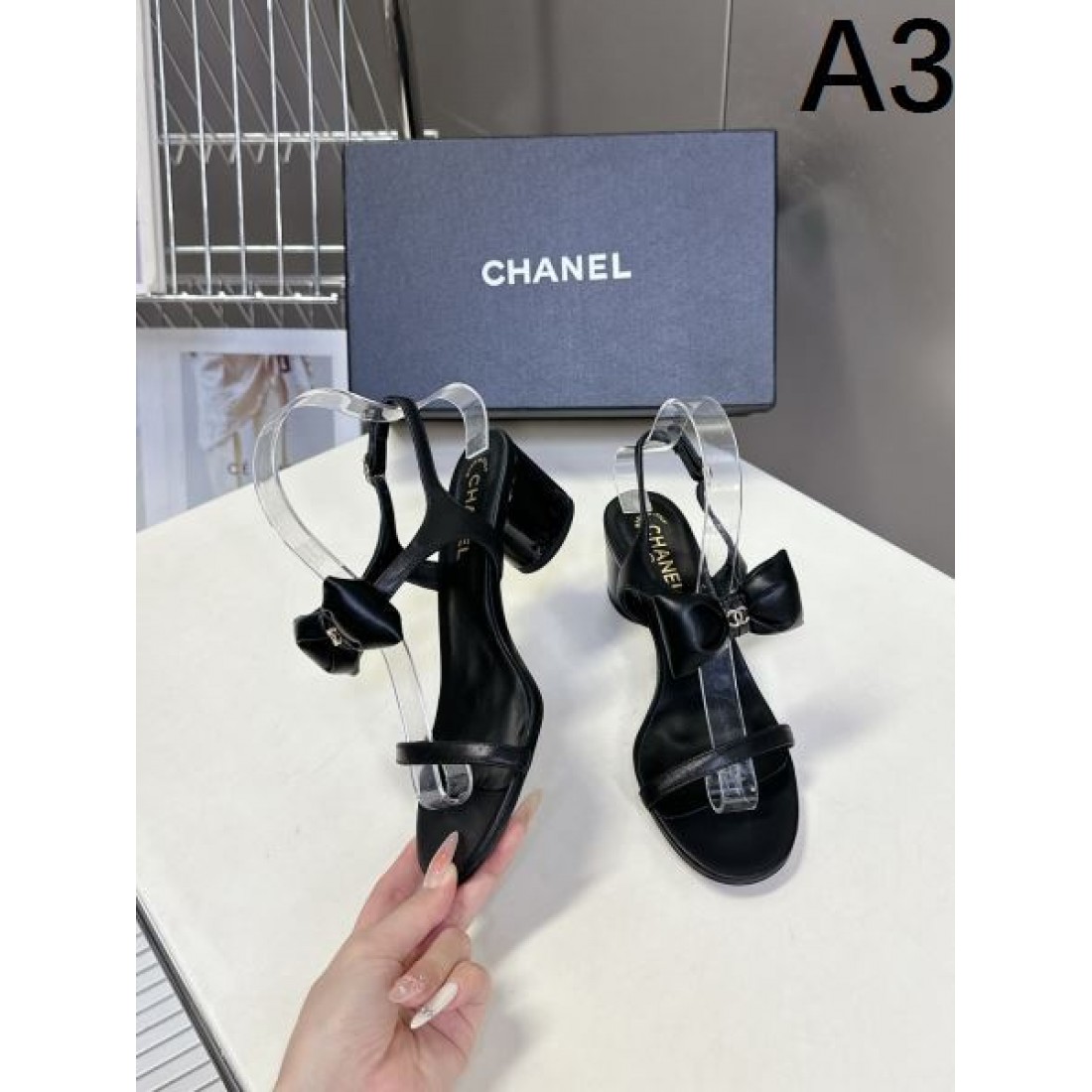 エレガント 上品 CHANEL シャネル コピー サンダル ストラップサンダル フラットヒール パール装飾 ココマーク アンクルストラップ