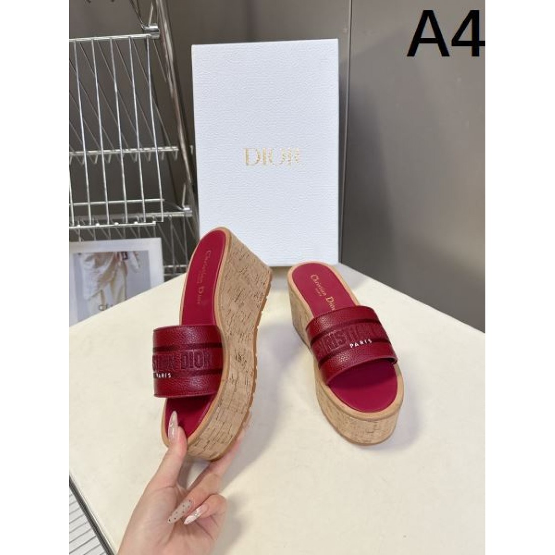 ミュールタイプ コルクソール 履きやすい 大人可愛い Christian Dior クリスチャンディオール コピー サンダル リゾート レディース売れ筋