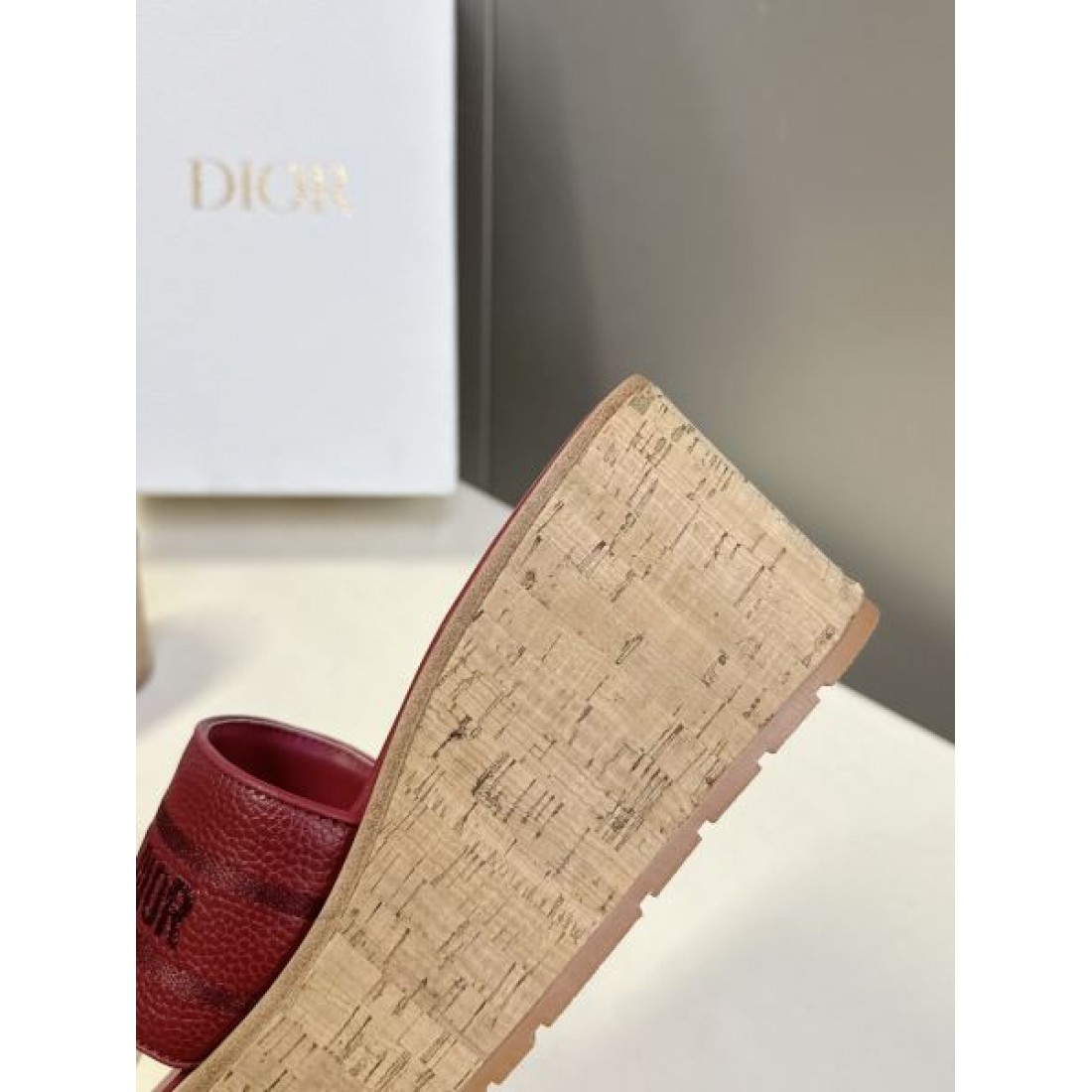ミュールタイプ コルクソール 履きやすい 大人可愛い Christian Dior クリスチャンディオール コピー サンダル リゾート レディース売れ筋