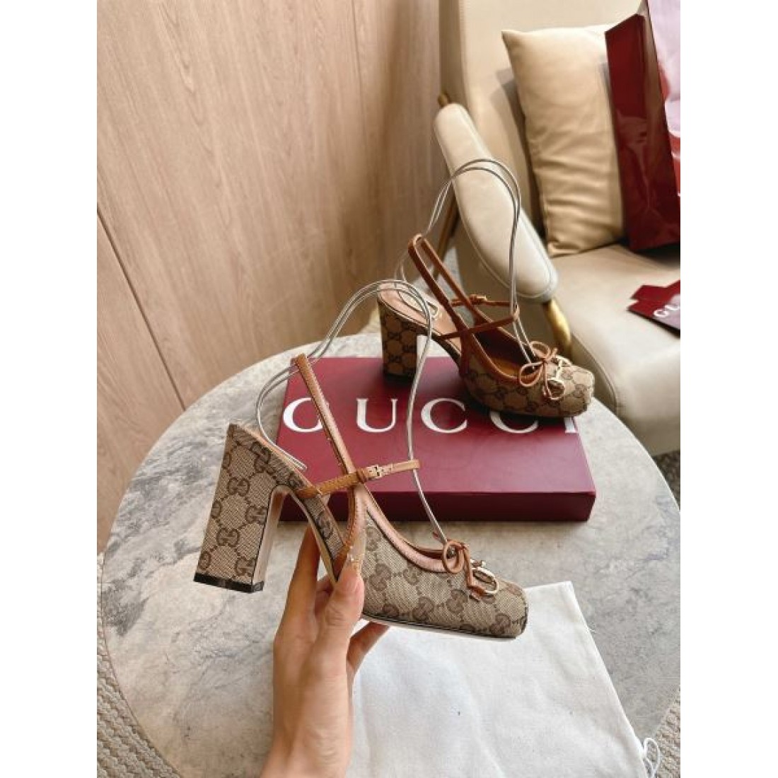GUCCI グッチ コピー パンプス ホースビット バックストラップ リボンデザイン チャンキーヒール レディースシューズ