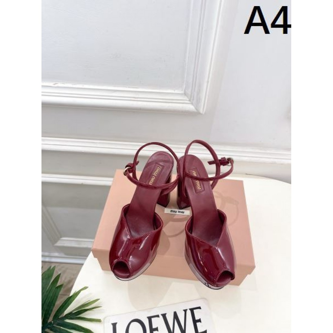 MIU MIU ミュウミュウ コピー サンダル オープントゥサンダル ハイヒール ボリュームソール カラーバリエーション スタイリング映え