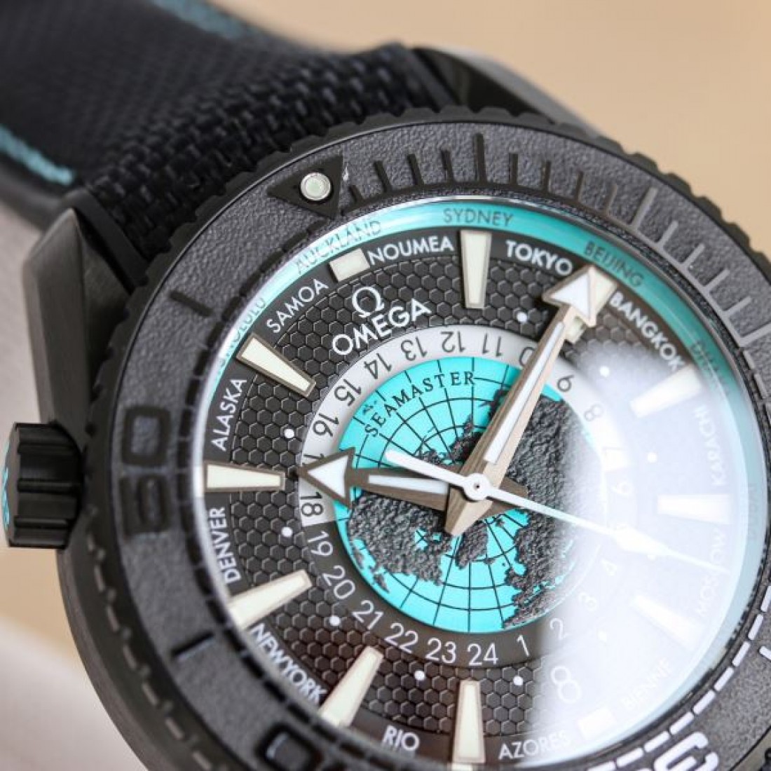 シーマスター 海洋デザイン 都市名インデックス ラバーストラップ 存在感抜群 OMEGA オメガ コピー 腕時計 注目 人気 メンズ