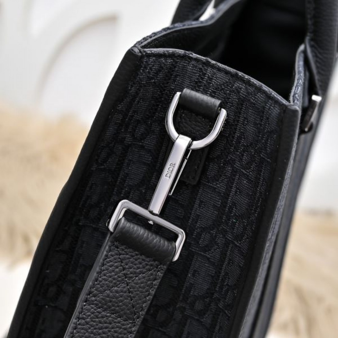 ビジネス 上品 Dior ディオール コピー トートバッグ オブリーク柄 キャンバス×レザー 縦型フォルム ハンド＋ショルダー2WAY 大容量収納 通勤対応