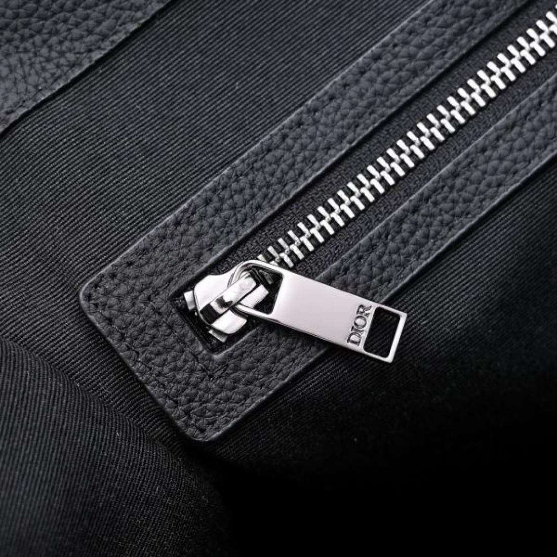 ビジネス 上品 Dior ディオール コピー トートバッグ オブリーク柄 キャンバス×レザー 縦型フォルム ハンド＋ショルダー2WAY 大容量収納 通勤対応