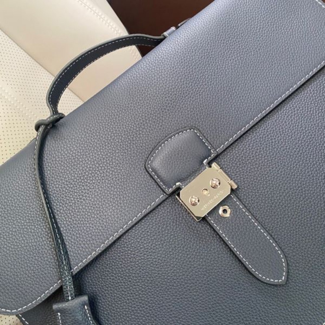 ラグジュアリー 上質 HERMES エルメス コピー ハンドバッグ トゴレザー フラップデザイン ターンロック金具 横型フォルム 大容量収納 ビジネス対応