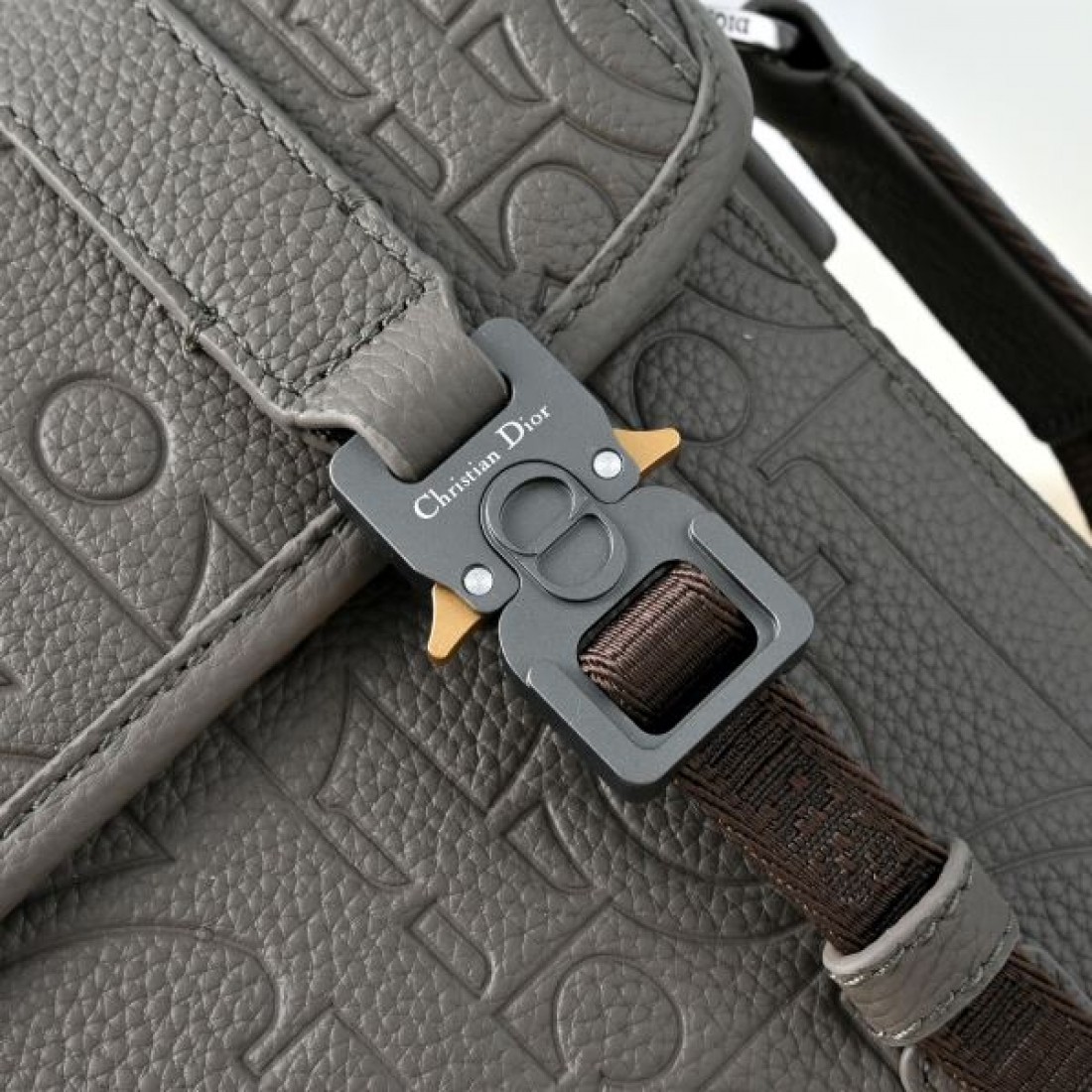 人気 定番 スタイリッシュ 男女兼用 通勤 ディオール DIOR コピー ショルダーバッグ