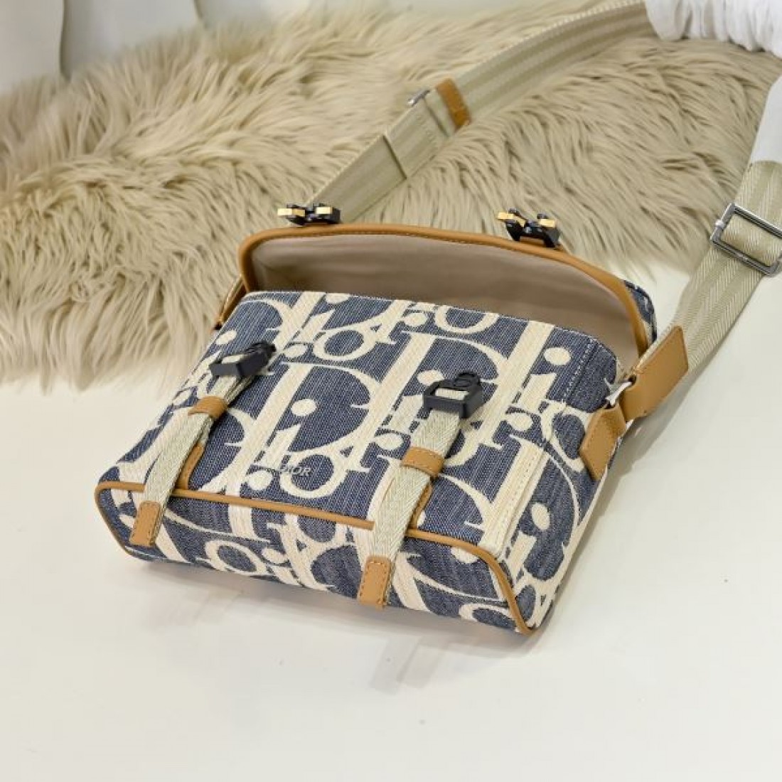 高級感 モダン 大人向け 斜め掛け おしゃれ ディオール DIOR コピー ショルダーバッグ