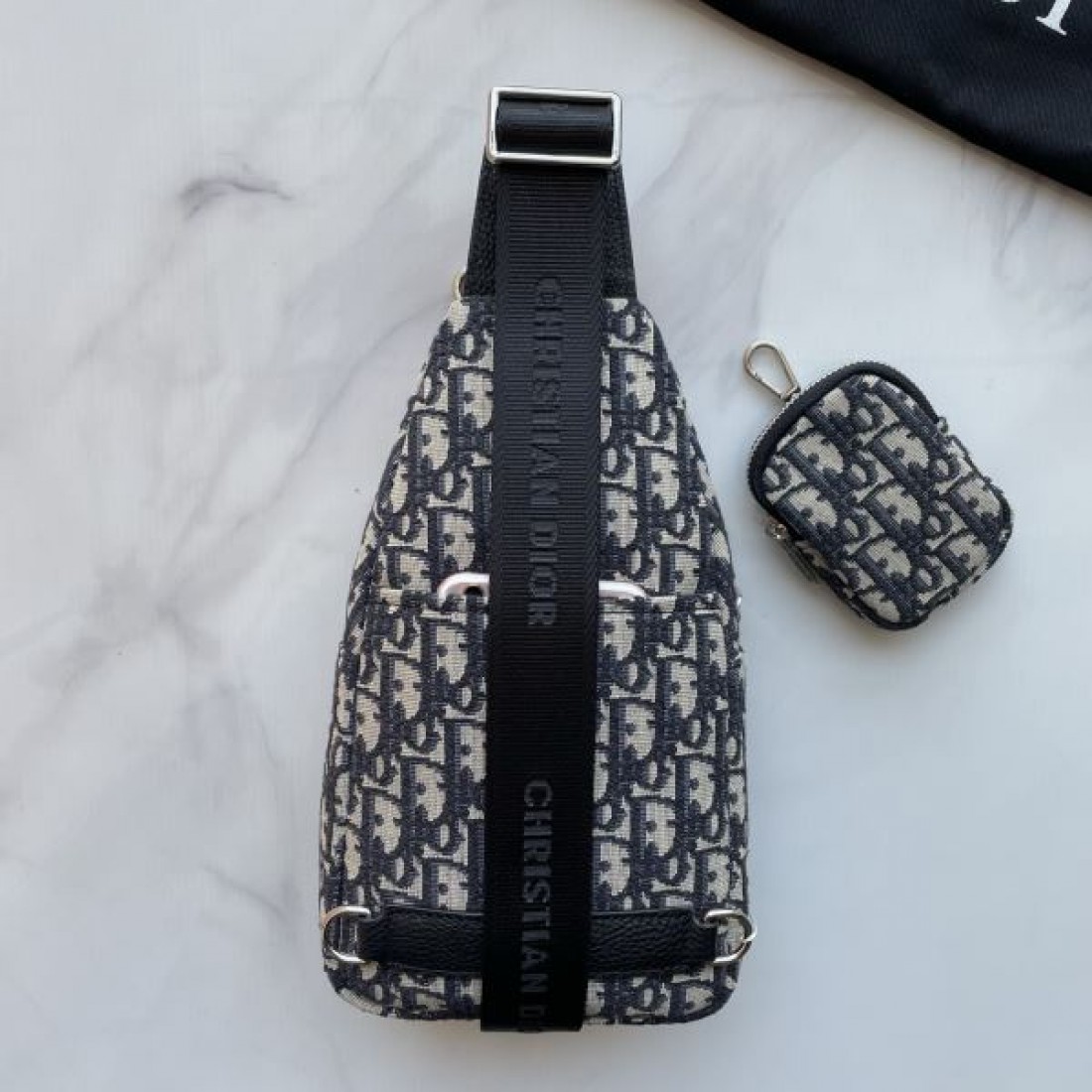 人気 スタイリッシュ カジュアル 軽量 斜め掛け ディオール DIOR コピー ボディバッグ