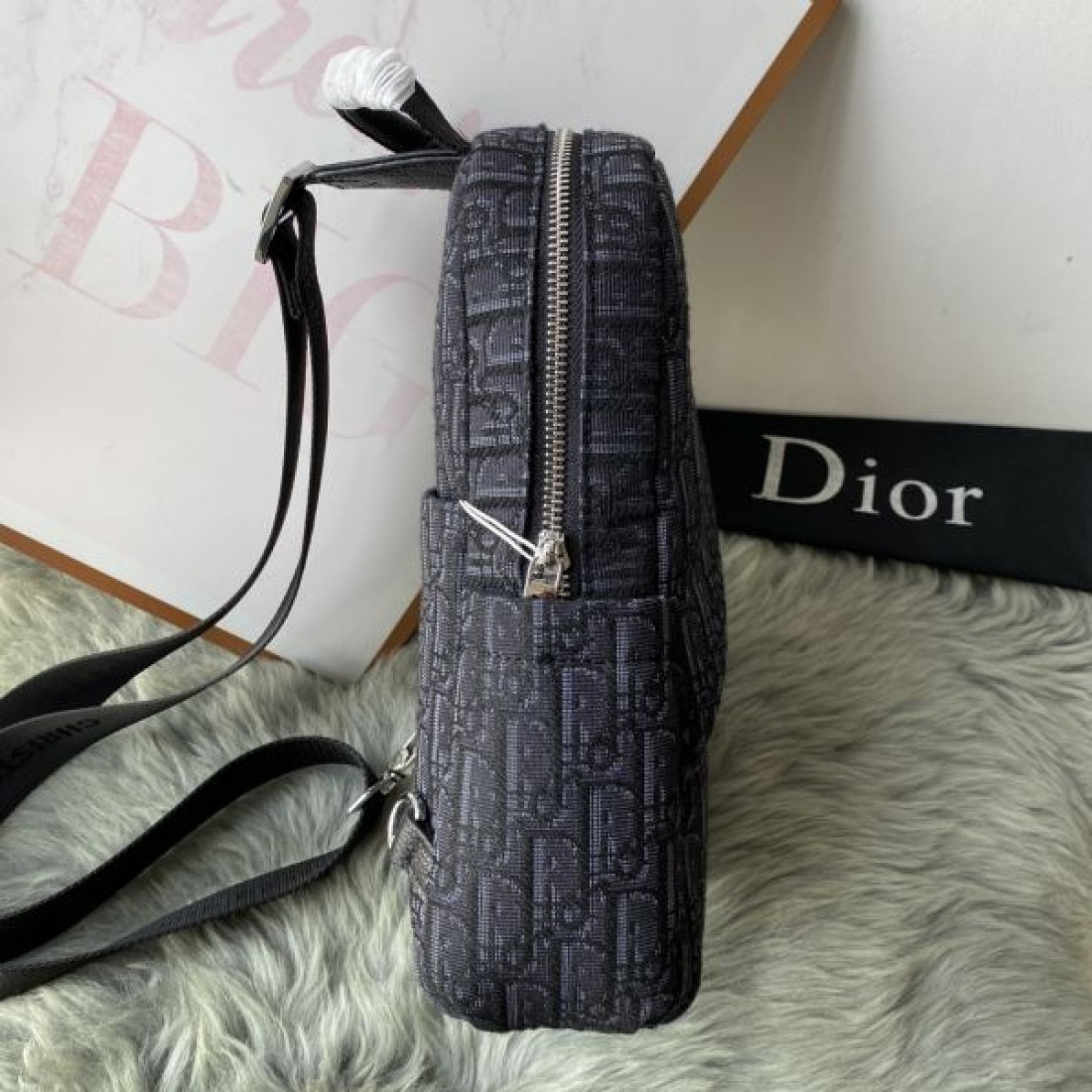 高級感 モダン 機能的 大容量 男女兼用 ディオール DIOR コピー ボディバッグ