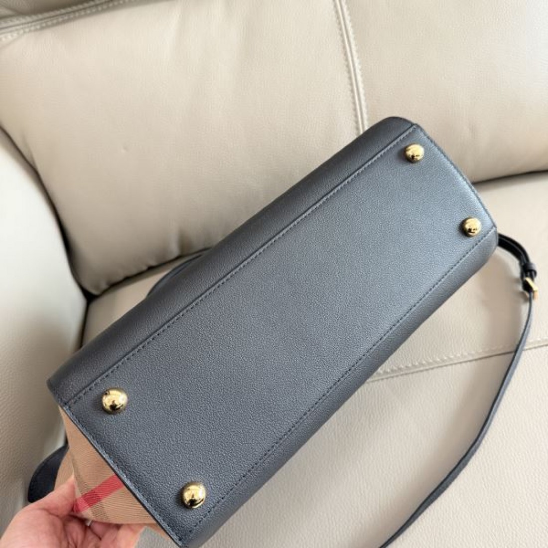 上品 シンプル BURBERRY バーバリー コピー トートバッグ 大容量 通勤通学