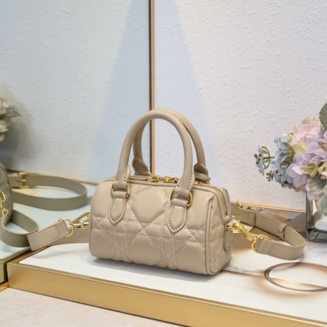 大人上品 モダン DIOR ディオール コピー トートバッグ 軽量 通勤向け