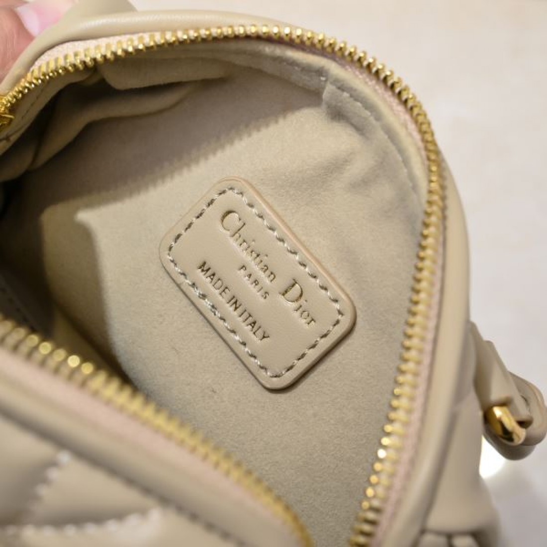 大人上品 モダン DIOR ディオール コピー トートバッグ 軽量 通勤向け