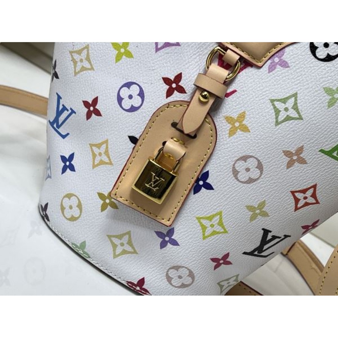 限定特価 LOUIS VUITTON ルイヴィトン コピー トートバッグ 上品 高級感 大容量