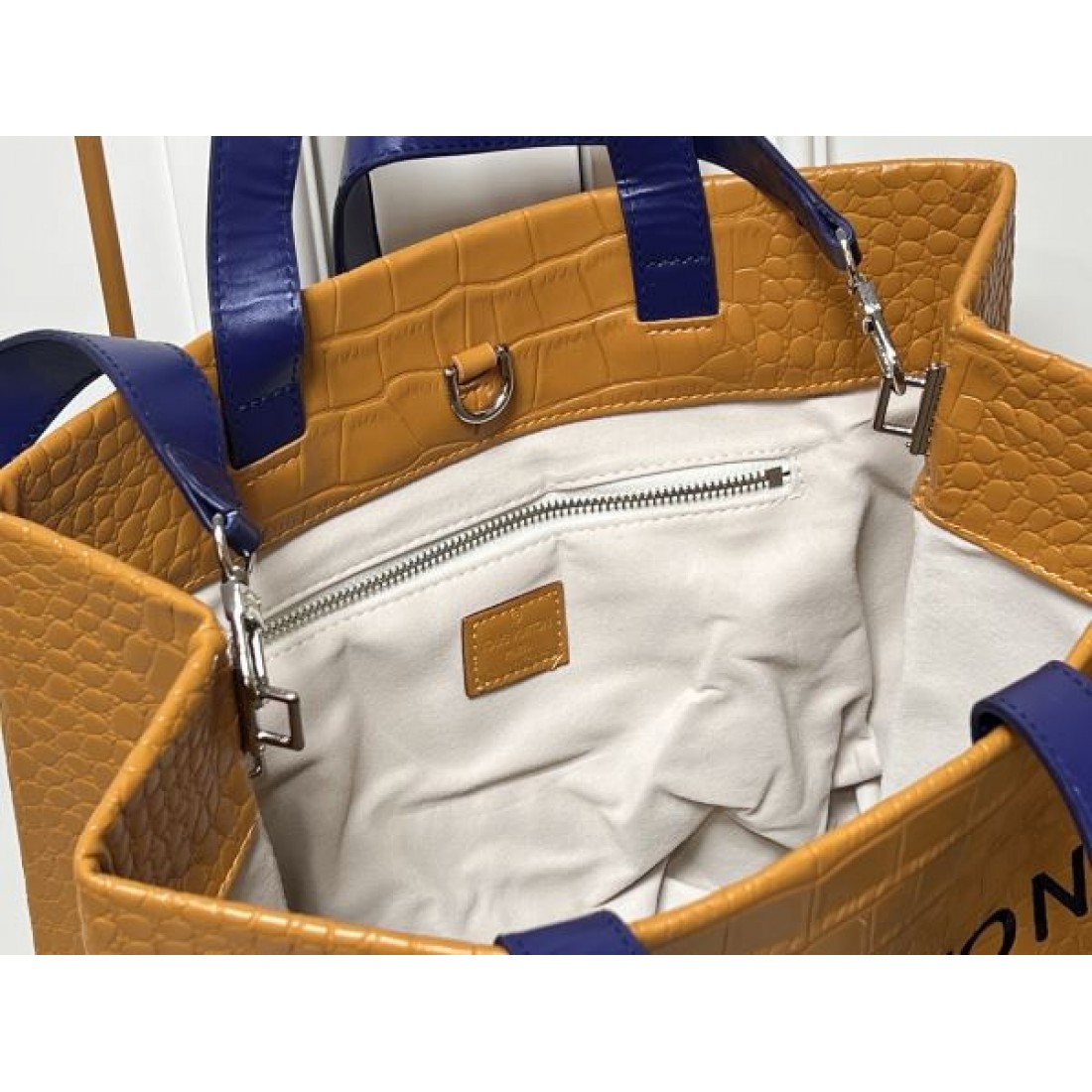 大人気 LOUIS VUITTON ルイヴィトン コピー トートバッグ 洗練 シンプル エレガント