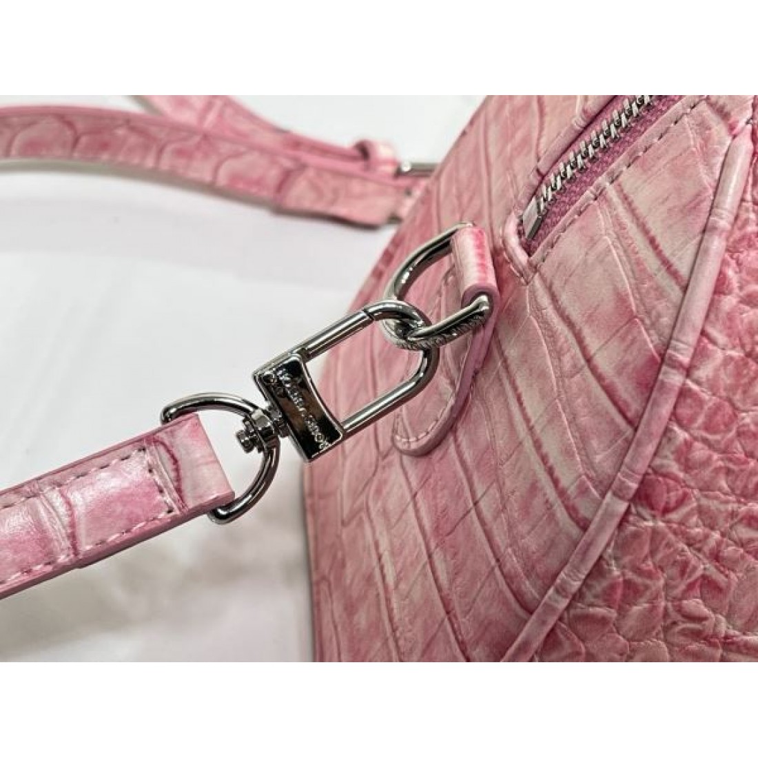 おすすめ LOUIS VUITTON ルイヴィトン コピー トートバッグ 人気 定番 多機能