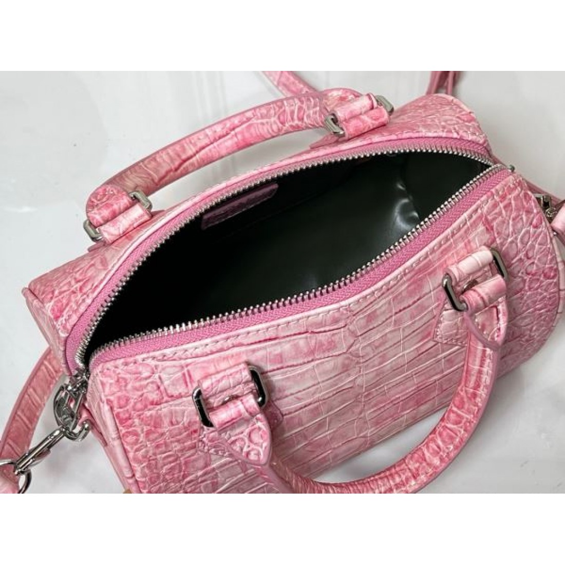 おすすめ LOUIS VUITTON ルイヴィトン コピー トートバッグ 人気 定番 多機能