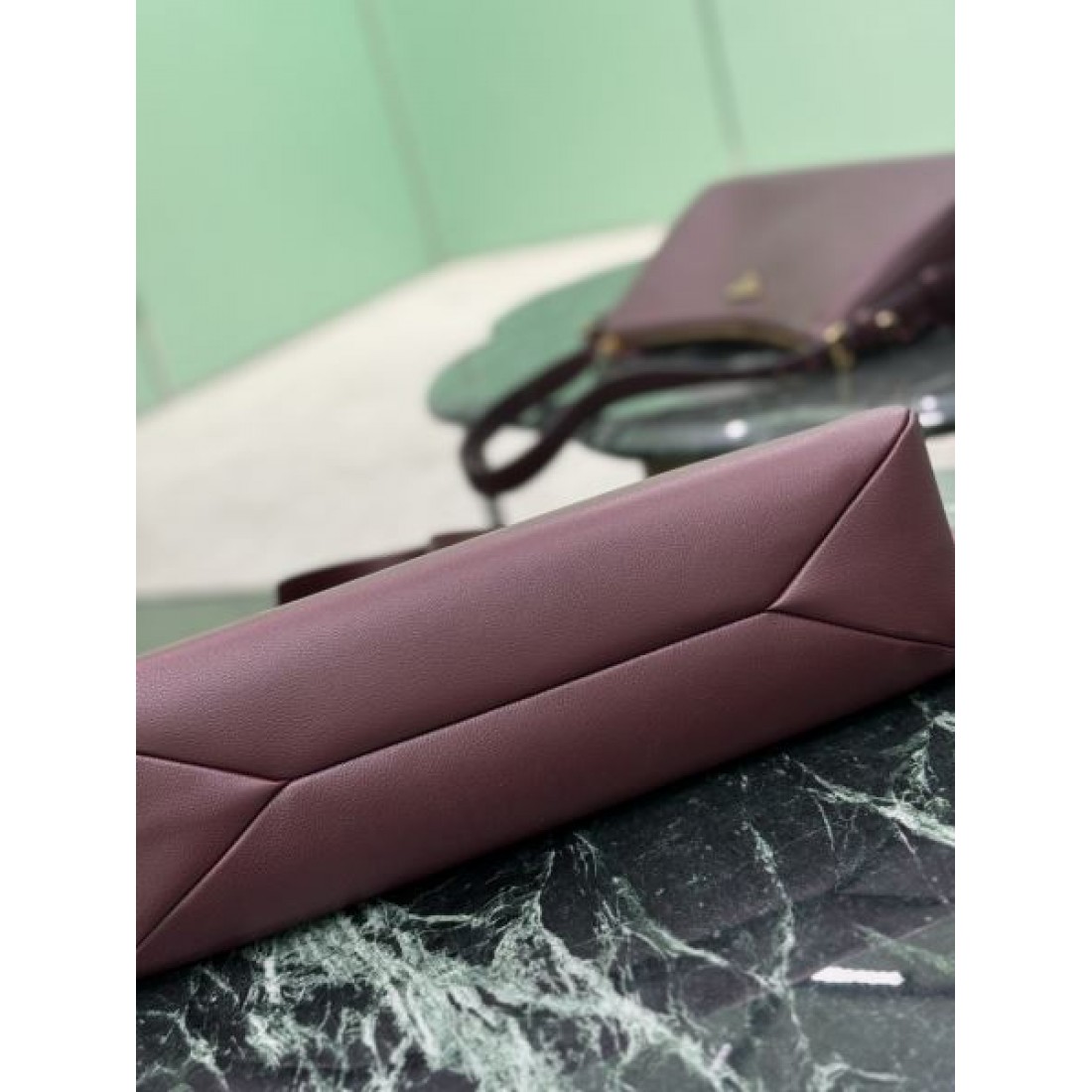 高評価 PRADA プラダ コピー トートバッグ スタイリッシュ 実用的 耐久性