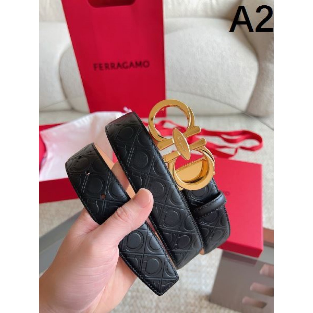 エンボス総柄 ダブルリング調バックル 人気 Ferragamo フェラガモ コピー ベルト ラグジュアリー