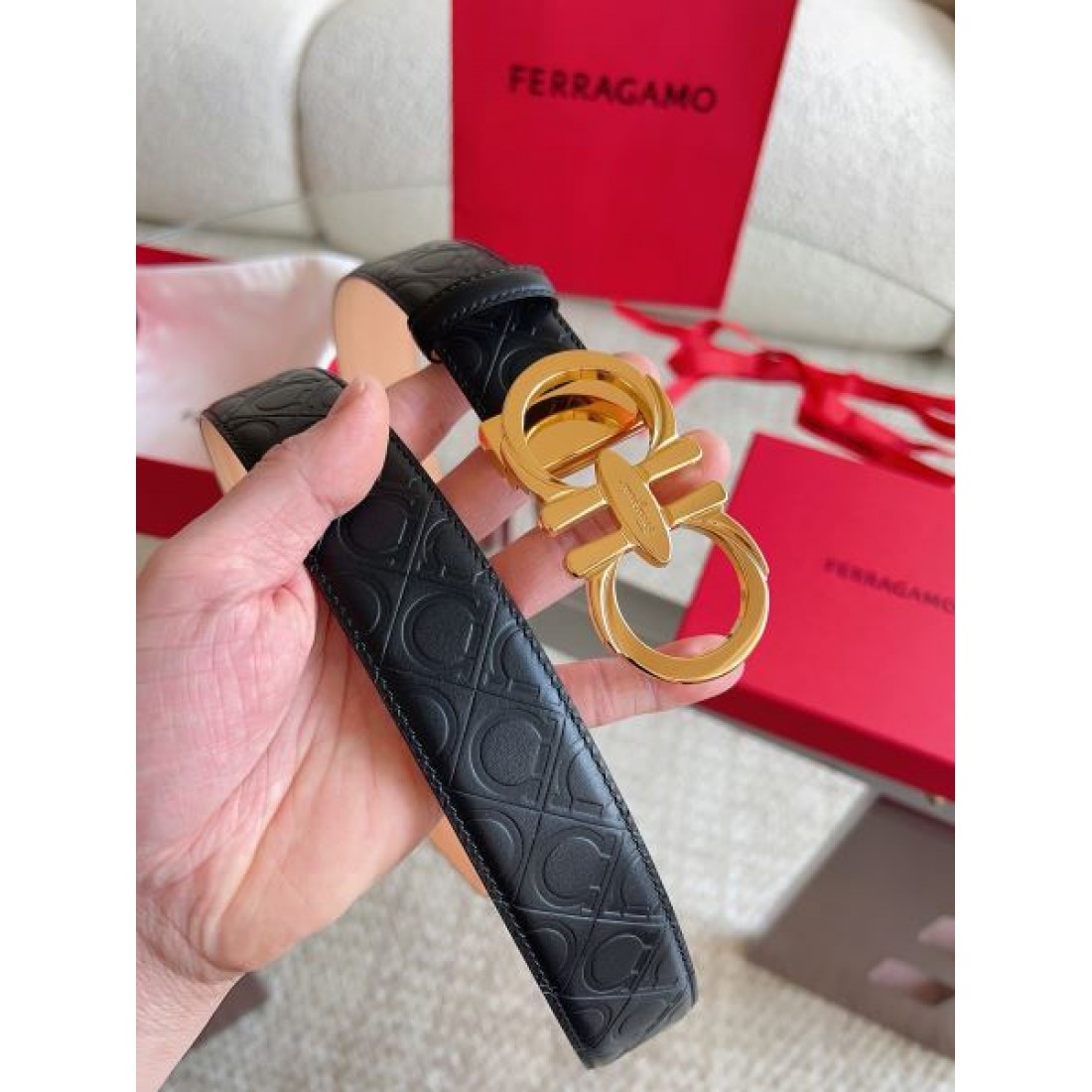 エンボス総柄 ダブルリング調バックル 人気 Ferragamo フェラガモ コピー ベルト ラグジュアリー