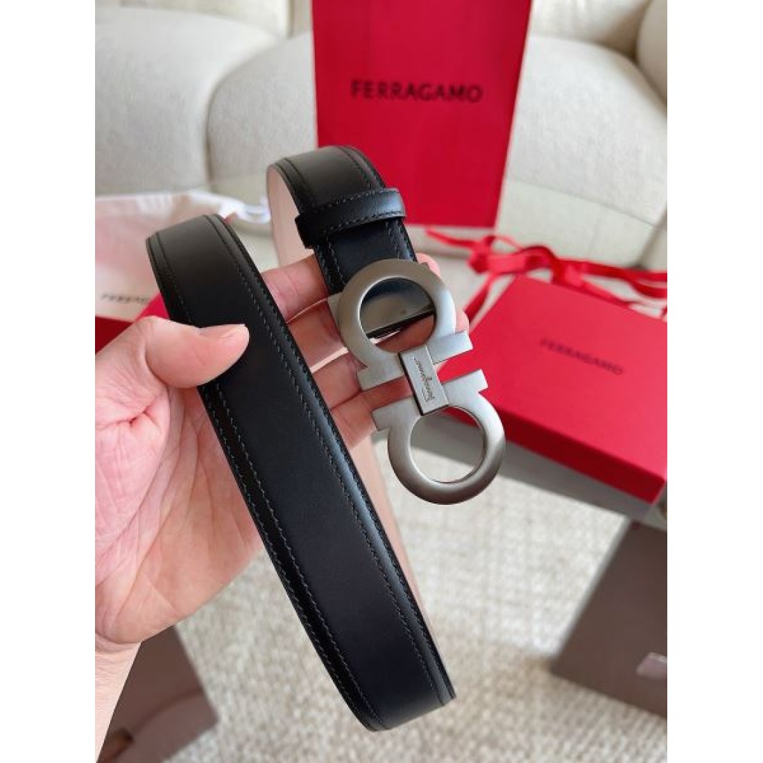 爆売れ Ferragamo フェラガモ コピー ベルト マットメタルバックル シンプルライン