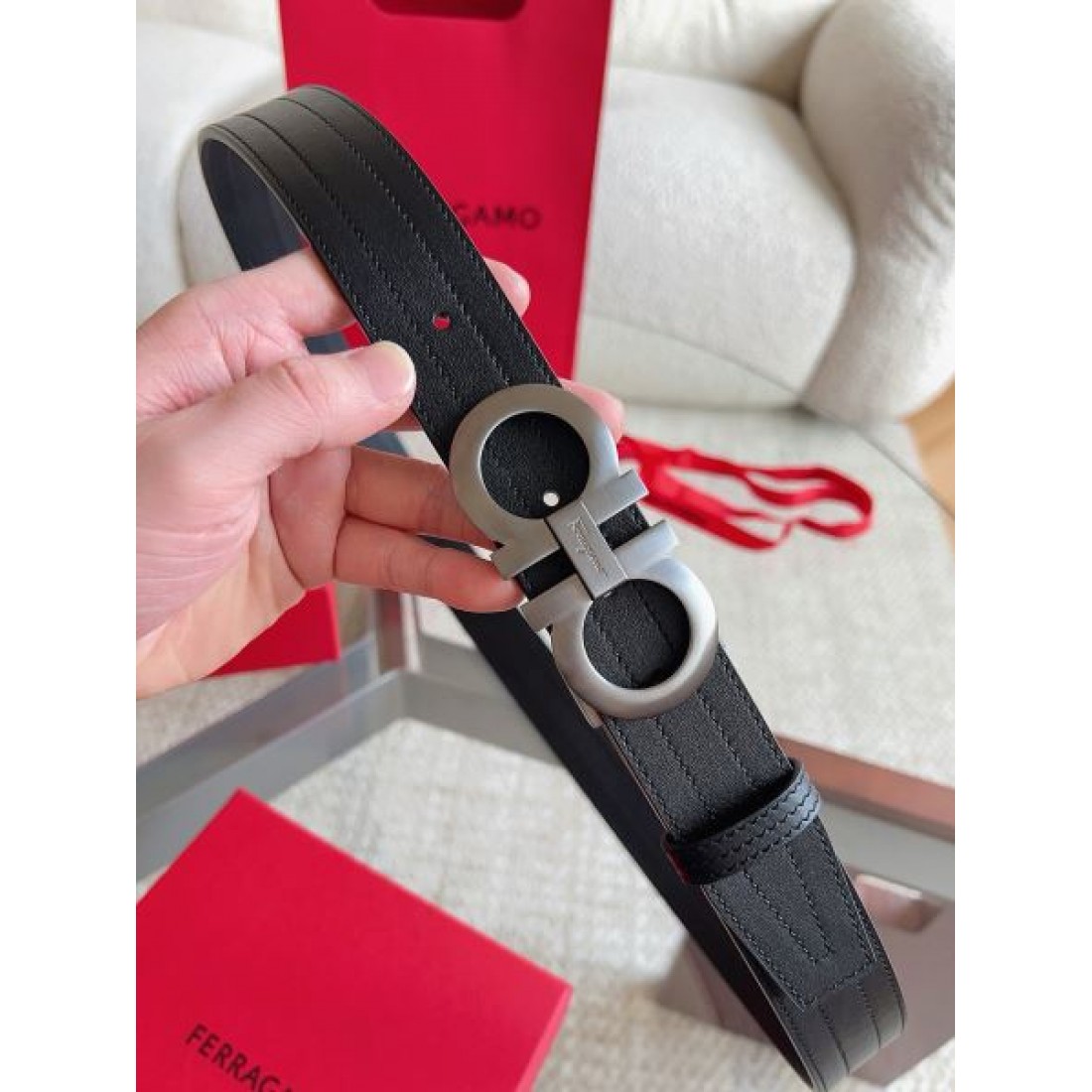 ダブルガンチーニ調バックル ラインデザイン 男女兼用 Ferragamo フェラガモ コピー ベルト