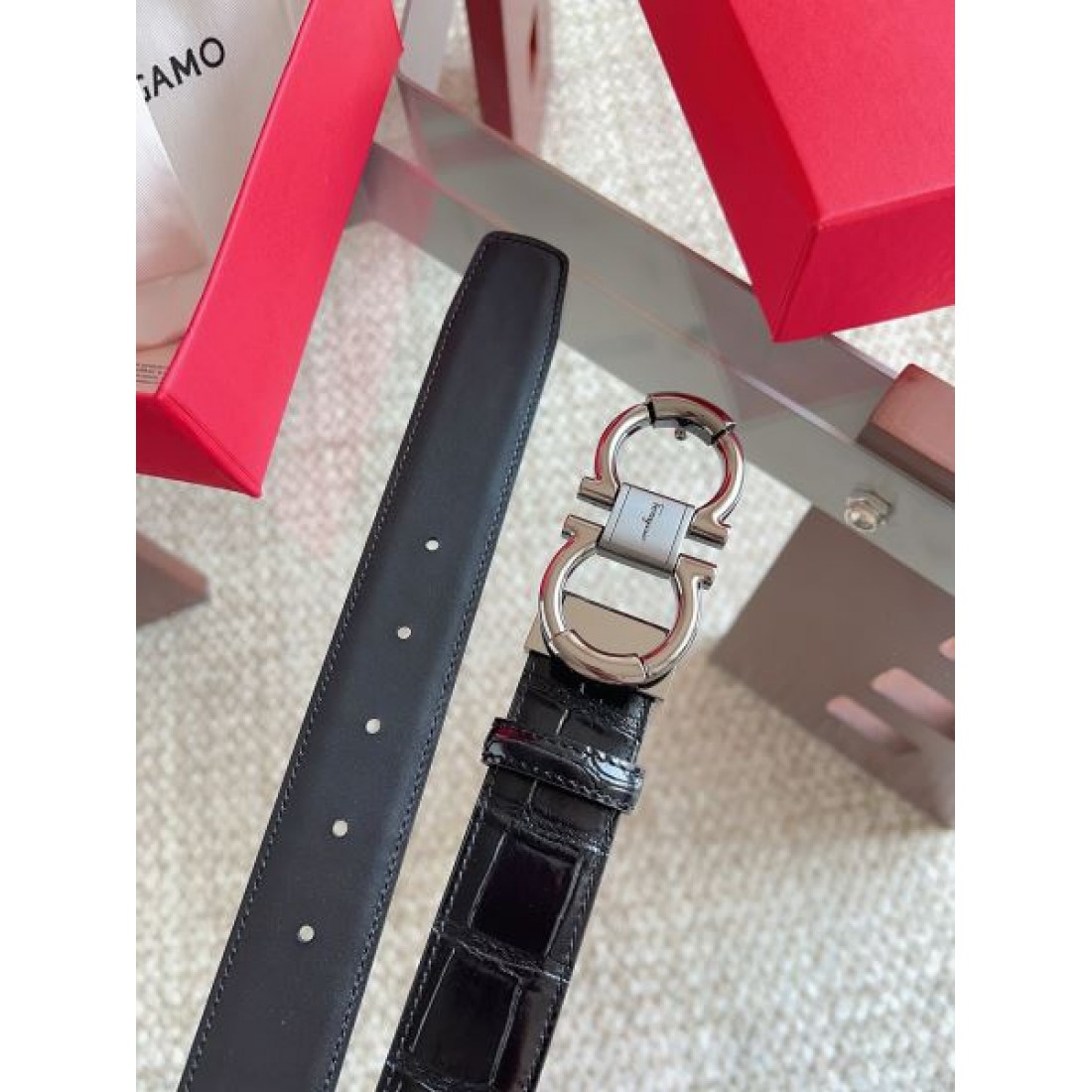 クロコ型押し ダブルガンチーニ調バックル 高見え Ferragamo フェラガモ コピー ベルト