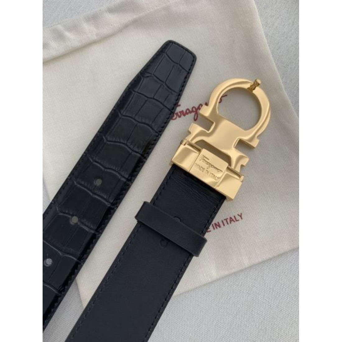 艶やか型押し ダブルガンチーニ調 Ferragamo フェラガモ コピー ベルト 男女兼用 ウエストアクセサリー