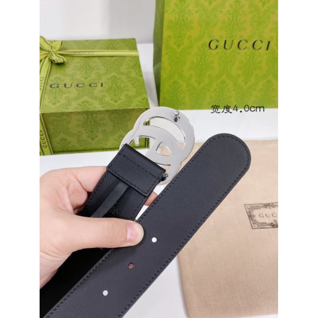 エンボスディテール Gucci グッチ コピー ベルト ブラック型押しレザー ダブルGメタルバックル マット質感 落ち着いた雰囲気6