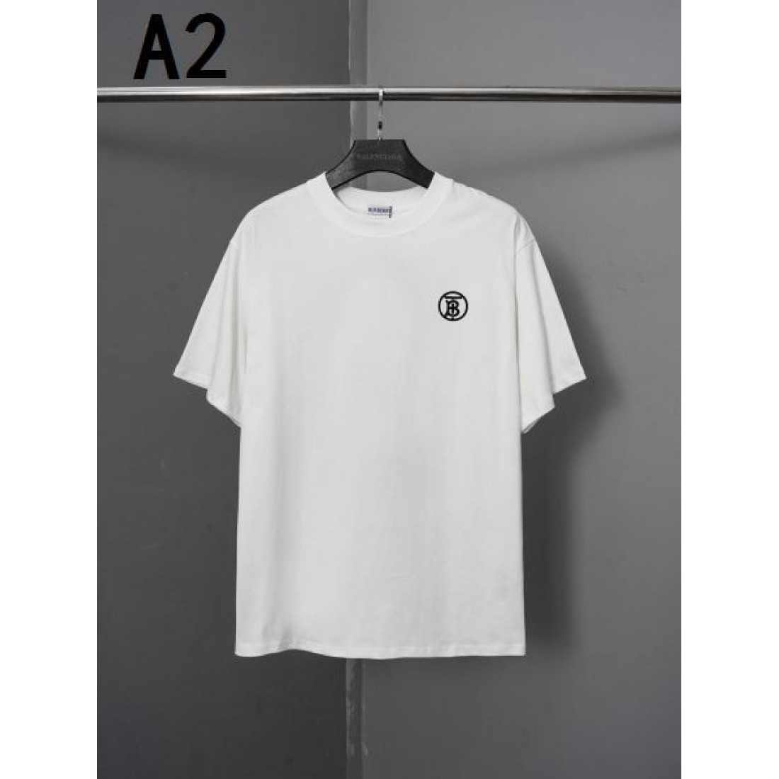 TBロゴ ワンポイント 半袖 BURBERRY バーバリー コピー Tシャツ クルーネック カジュアル トップス