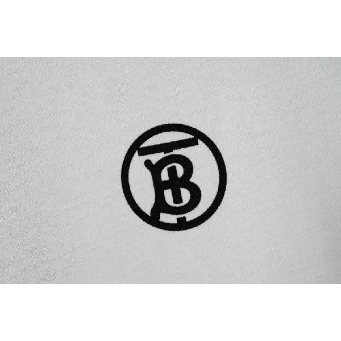 TBロゴ ワンポイント 半袖 BURBERRY バーバリー コピー Tシャツ クルーネック カジュアル トップス