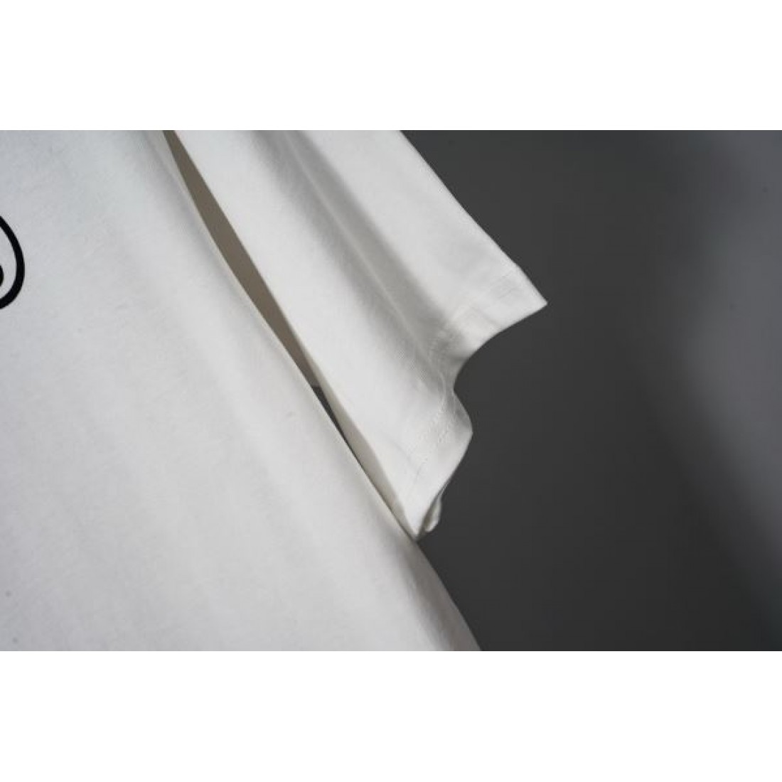 TBロゴ ワンポイント 半袖 BURBERRY バーバリー コピー Tシャツ クルーネック カジュアル トップス