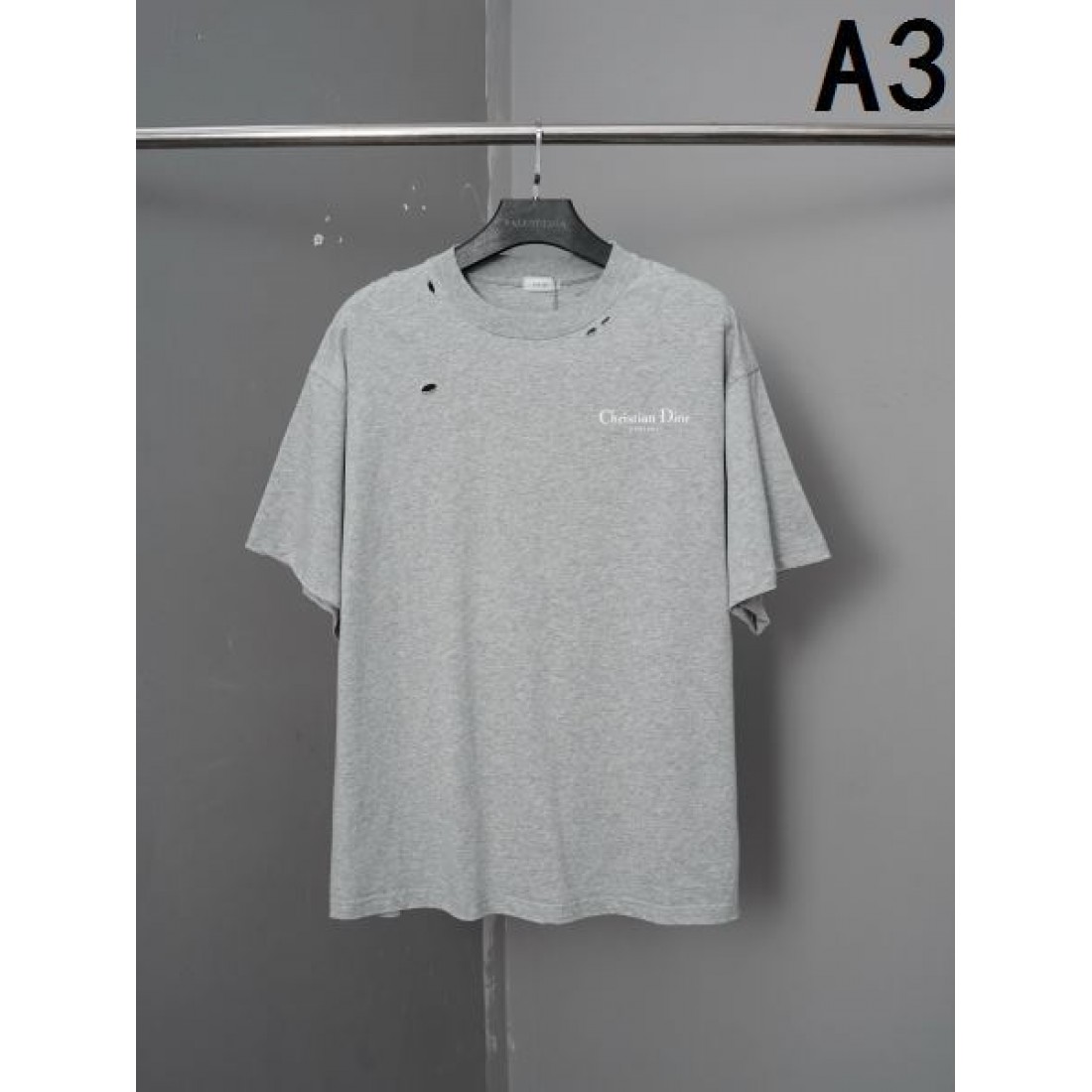 フレンチレタリング Dior ディオール コピー Tシャツ ホワイト×グリーンデザイン ミニマル構成 上品なストリートコーデ対応