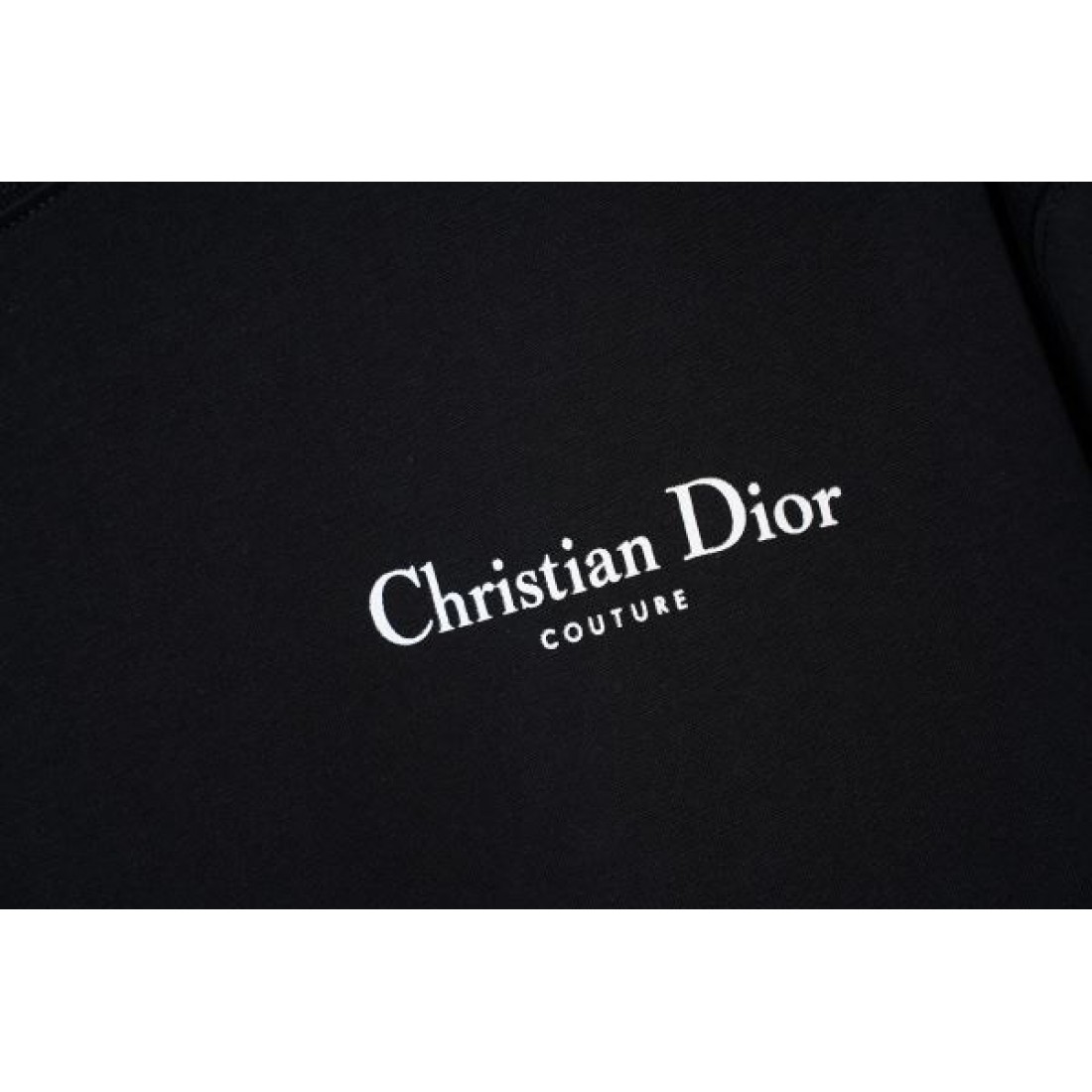 フレンチレタリング Dior ディオール コピー Tシャツ ホワイト×グリーンデザイン ミニマル構成 上品なストリートコーデ対応
