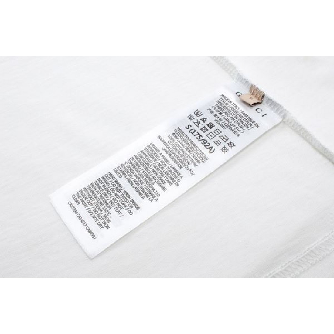 スプレーGGロゴ GUCCI グッチ コピー Tシャツ ホワイトカラー ブラックグラフィック 半袖デザイン モード感ある仕上がり