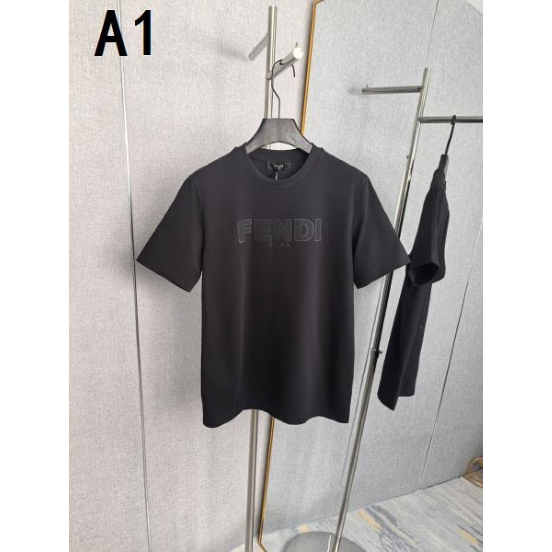 半袖Tシャツ FENDI フェンディ コピー ロ...